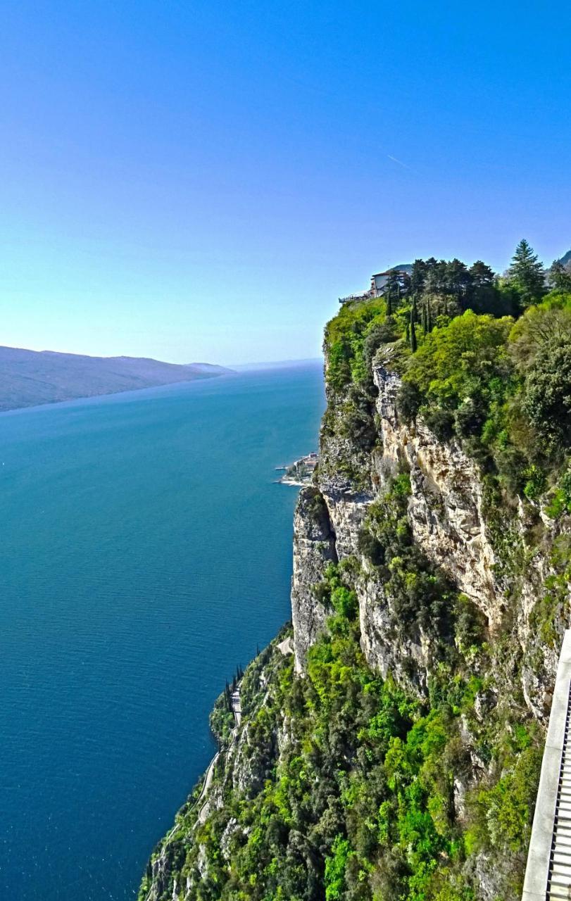 Casa De Pol Exclusive Lake View By Gardadomusmea Tremosine 外观 照片